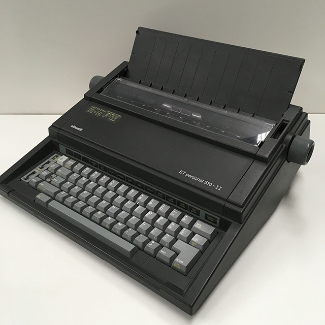 TYPEWRITER, Black Olivetti ET Personal